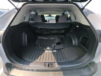 2024 Toyota RAV4 Hybrid XLE - miniatura 16