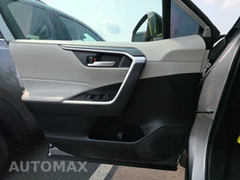 2024 Toyota RAV4 Hybrid XLE - miniatura 9