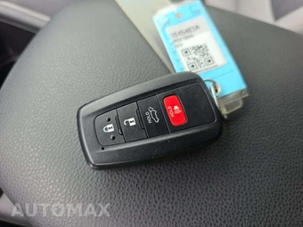 2024 Toyota RAV4 Hybrid XLE - miniatura 8