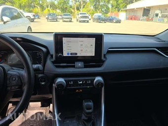 2024 Toyota RAV4 Hybrid XLE - miniatura 10
