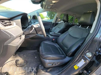 2024 Toyota RAV4 Hybrid XLE - miniatura 6