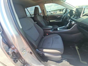 2024 Toyota RAV4 Hybrid XLE - miniatura 8
