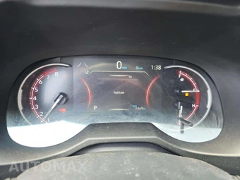 2024 Toyota RAV4 LE - miniatura 9