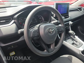 2024 Toyota RAV4 LE - miniatura 10