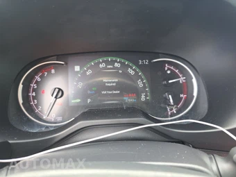 2024 Toyota RAV4 LE - miniatura 12