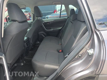 2024 Toyota RAV4 LE - miniatura 13
