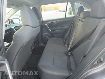 2024 Toyota RAV4 LE – miniatura 13
