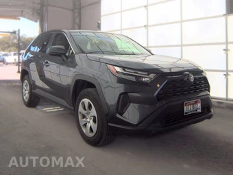 2024 Toyota RAV4 LE – miniatura 3