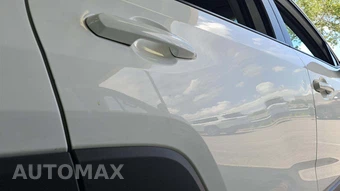 2024 Toyota RAV4 LE – miniatura 20