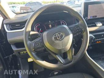 2024 Toyota RAV4 LE - miniatura 10
