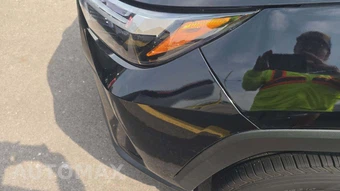 2024 Toyota RAV4 LE - miniatura 20