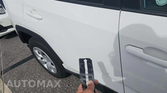 2024 Toyota RAV4 LE - miniatura 28