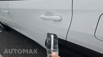 2024 Toyota RAV4 LE - miniatura 36
