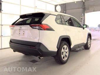 2024 Toyota RAV4 LE - miniatura 4