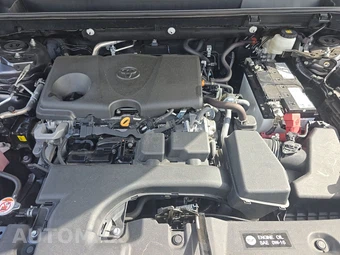 2024 Toyota RAV4 LE - miniatura 15