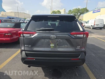 2024 Toyota RAV4 LE - miniatura 5