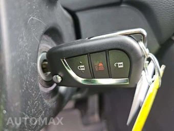 2024 Toyota RAV4 LE - miniatura 8