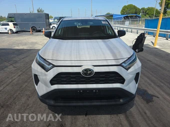2024 Toyota RAV4 LE - miniatura 2