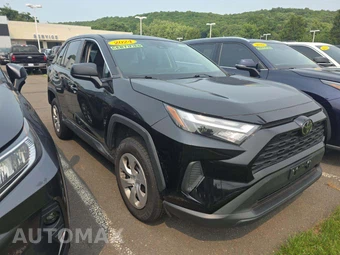 2024 Toyota RAV4 LE - miniatura 4