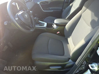 2024 Toyota RAV4 LE - miniatura 12