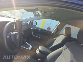 2024 Toyota RAV4 LE - miniatura 19
