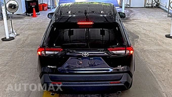 2024 Toyota RAV4 LE - miniatura 5
