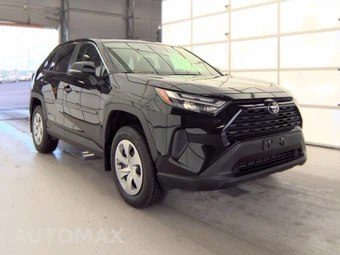 2024 Toyota RAV4 LE - miniatura 3