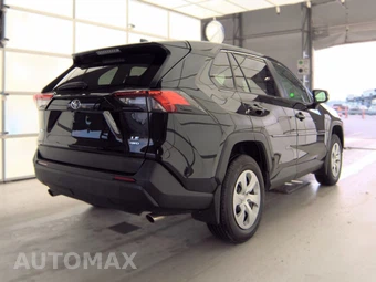 2024 Toyota RAV4 LE - miniatura 4