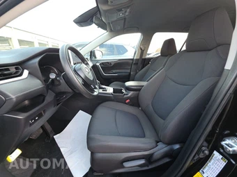 2024 Toyota RAV4 LE - miniatura 7