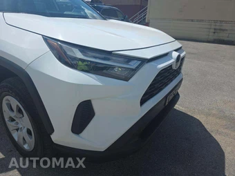 2024 Toyota RAV4 LE - miniatura 19