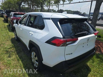 2024 Toyota RAV4 LE - miniatura 3