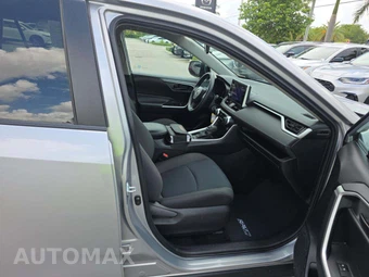 2024 Toyota RAV4 LE – miniatura 15