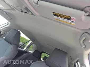 2024 Toyota RAV4 LE – miniatura 8