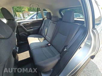 2024 Toyota RAV4 LE - miniatura 13
