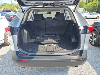 2024 Toyota RAV4 LE - miniatura 14