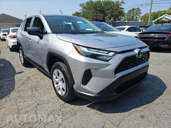 2024 Toyota RAV4 LE - miniatura 4