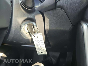 2024 Toyota RAV4 LE - miniatura 8