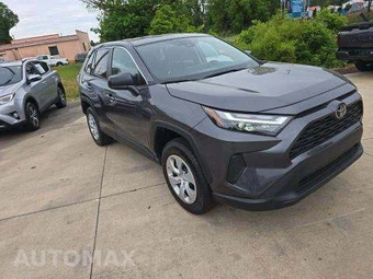 2024 Toyota RAV4 LE - miniatura 4