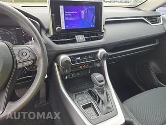 2024 Toyota RAV4 LE – miniatura 11