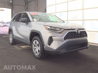 2024 Toyota RAV4 LE – miniatura 3