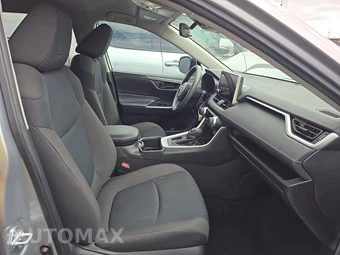 2024 Toyota RAV4 LE – miniatura 8