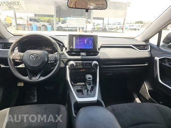 2024 Toyota RAV4 LE - miniatura 11