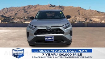 2024 Toyota RAV4 LE - miniatura 3