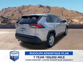 2024 Toyota RAV4 LE - miniatura 8
