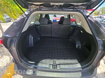 2024 Toyota RAV4 LE - miniatura 14