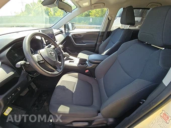 2024 Toyota RAV4 LE - miniatura 7