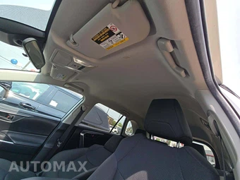 2024 Toyota RAV4 LE - miniatura 11