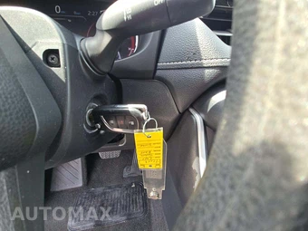 2024 Toyota RAV4 LE - miniatura 8