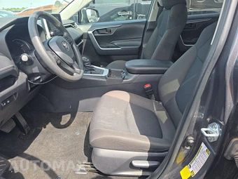 2024 Toyota RAV4 LE – miniatura 7