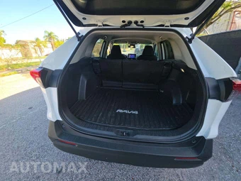 2024 Toyota RAV4 LE - miniatura 14